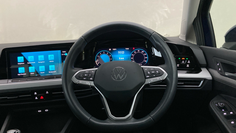Volkswagen Golf 1.5 TSI 150 Life 5dr Petrol Hatchback